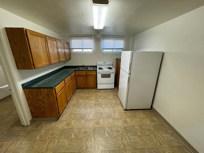 Building Photo - SW 1st Triplex