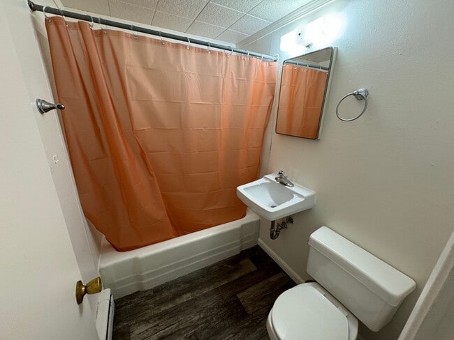 Building Photo - 2316 13th Ave S