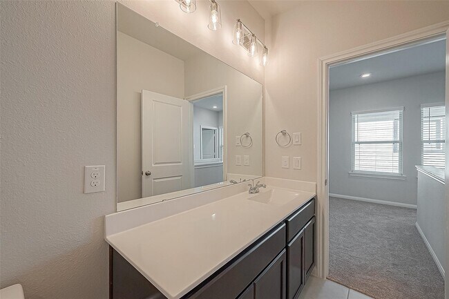 Foto del edificio - 31139 Mahogany Fir Trl