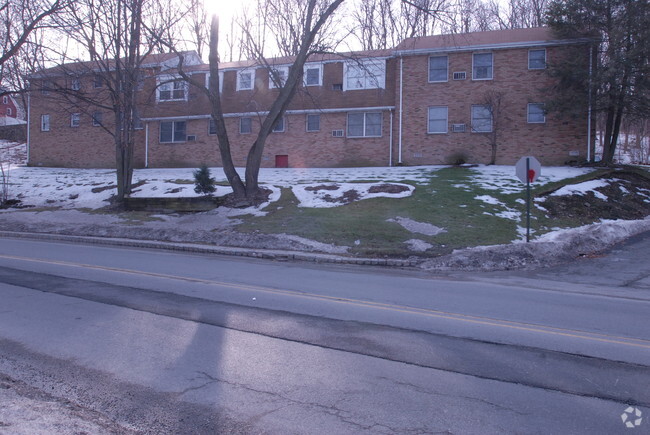 Building Photo - Mill Street Manor