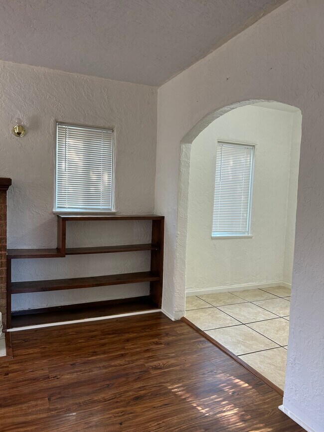 Foto del edificio - 33141 Case St