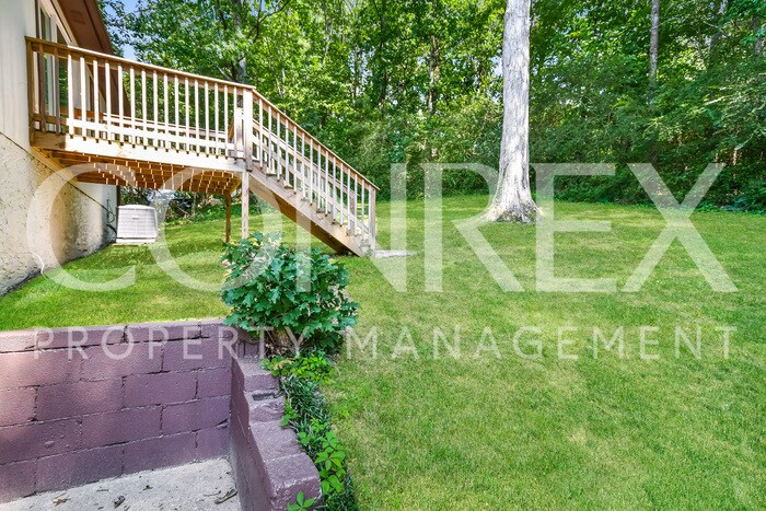 Building Photo - Lovely Irondale Home