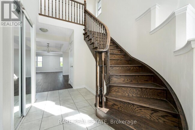Building Photo - 14 Bannister Cres