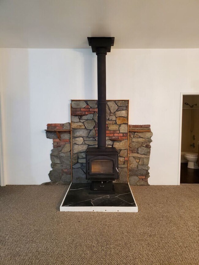 Foto del edificio - 2 br, 1 bath House - 36021 Hansville Road NE