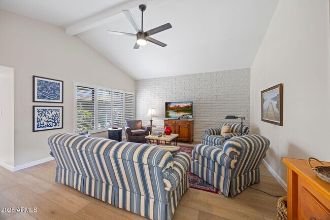 Foto del edificio - 4800 N 68th St