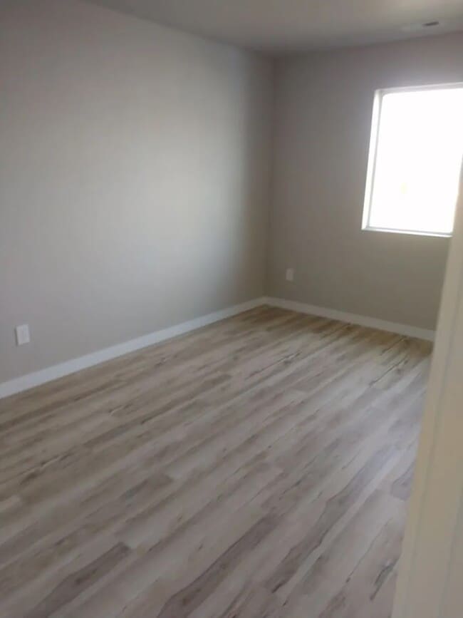 Building Photo - 2909 N Chronicle Rd