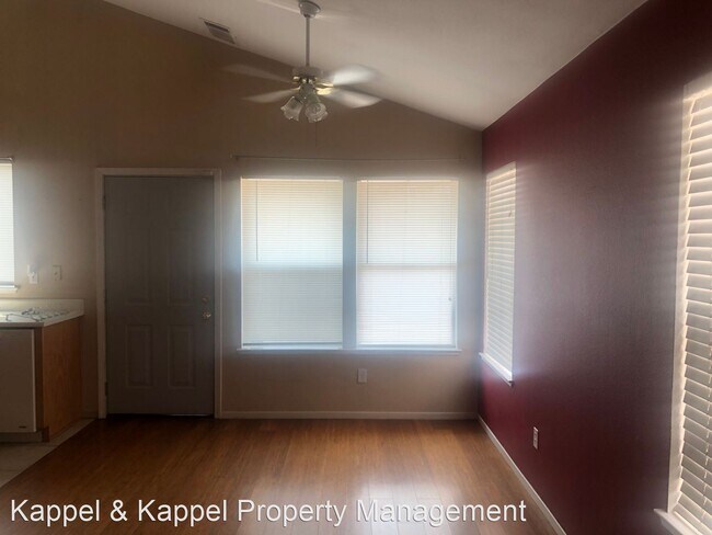 Foto del edificio - 2 br, 2 bath House - 743 Lotz Way