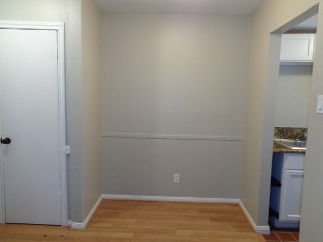 Building Photo - 2225 Mimosa Dr