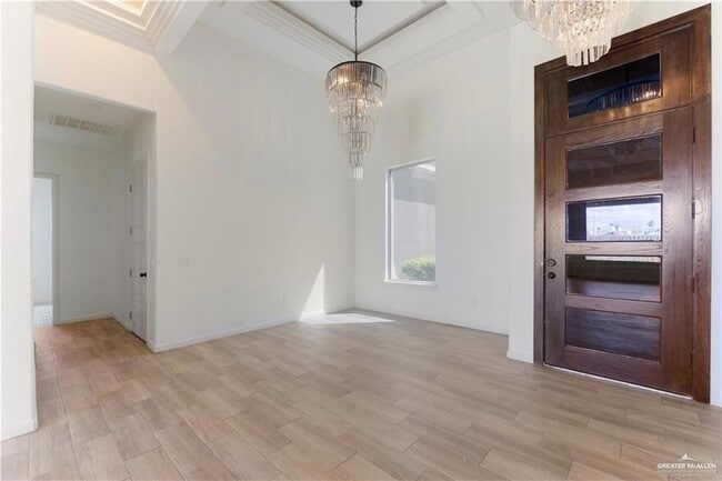 Foto del edificio - 607 Alameda St