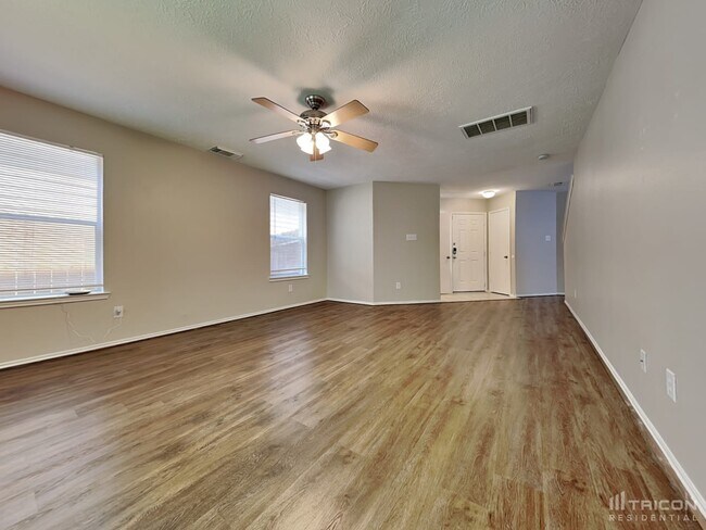 Foto del edificio - 33107 Cottonwood Bend