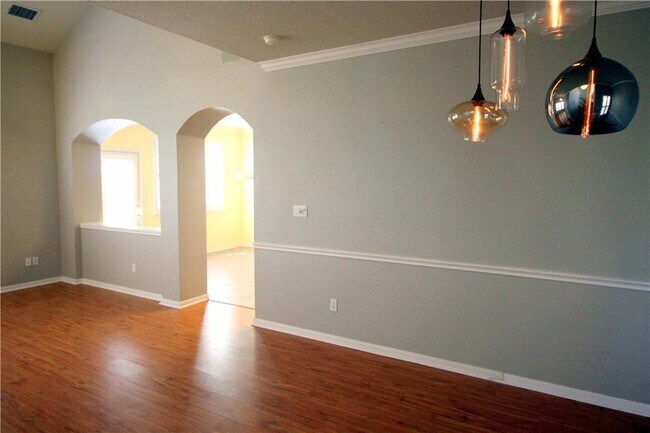 Building Photo - 2028 Kimbrook Dr