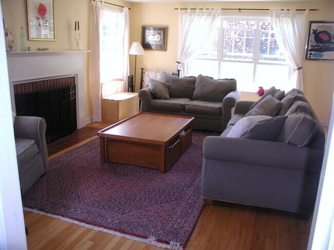 Foto del edificio - 6820 Ravenna Ave NE