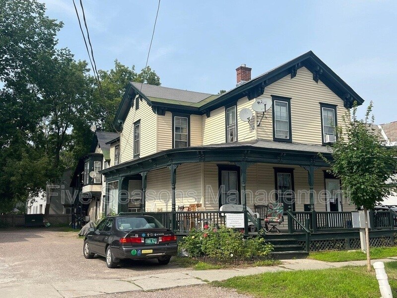 Foto principal - 16-18 Loomis Street - 2