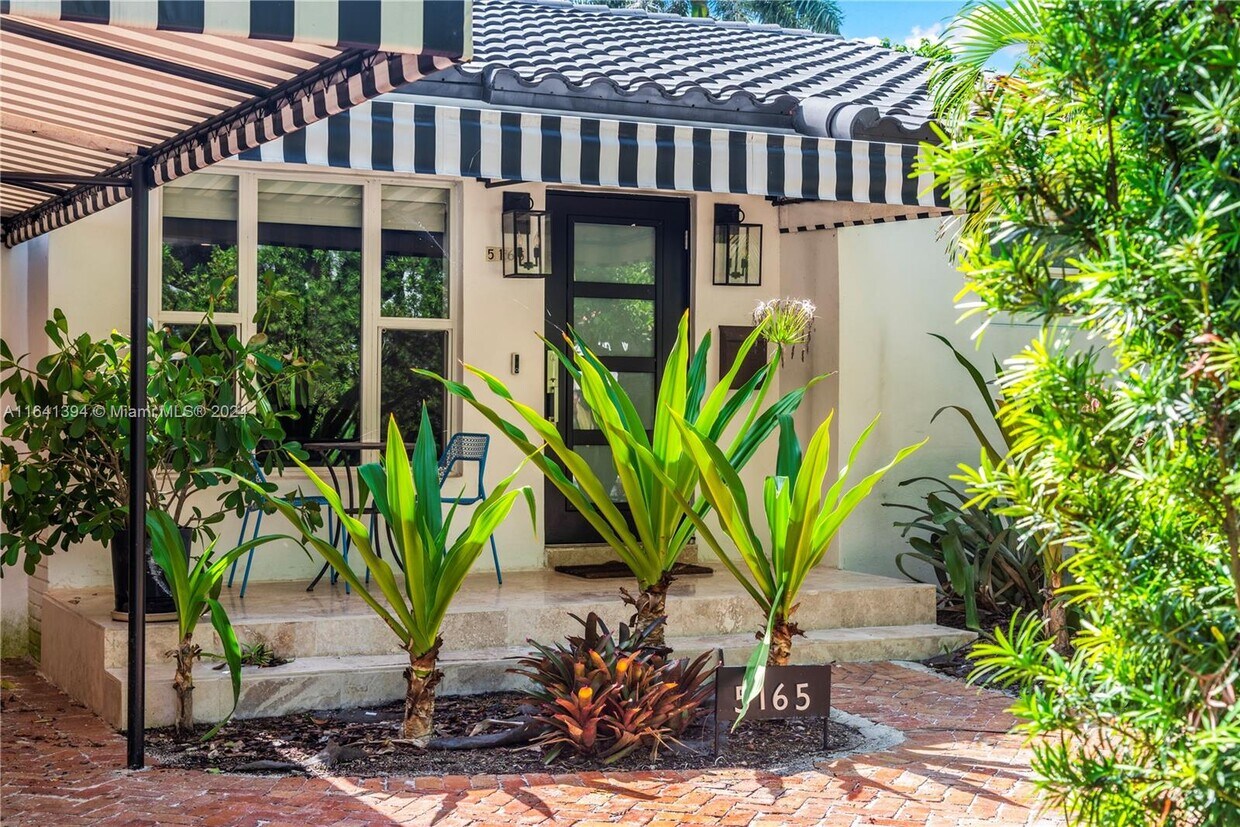 Foto principal - 5165 Alton Rd