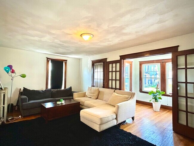 Foto del edificio - 27-29-29 Edenfield Ave