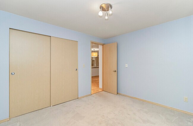 Foto del edificio - 6970 California Ave SW