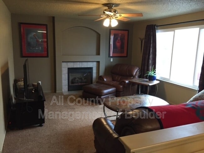 Building Photo - 1647 Reliance Cir