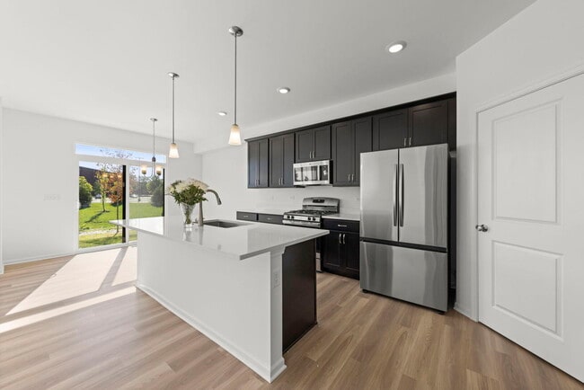 Building Photo - 4326 Chelsea Mnr Cir