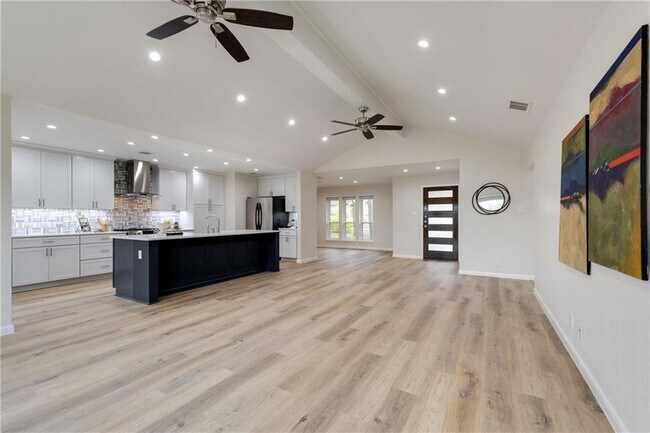 Building Photo - 4502 Malaga Dr