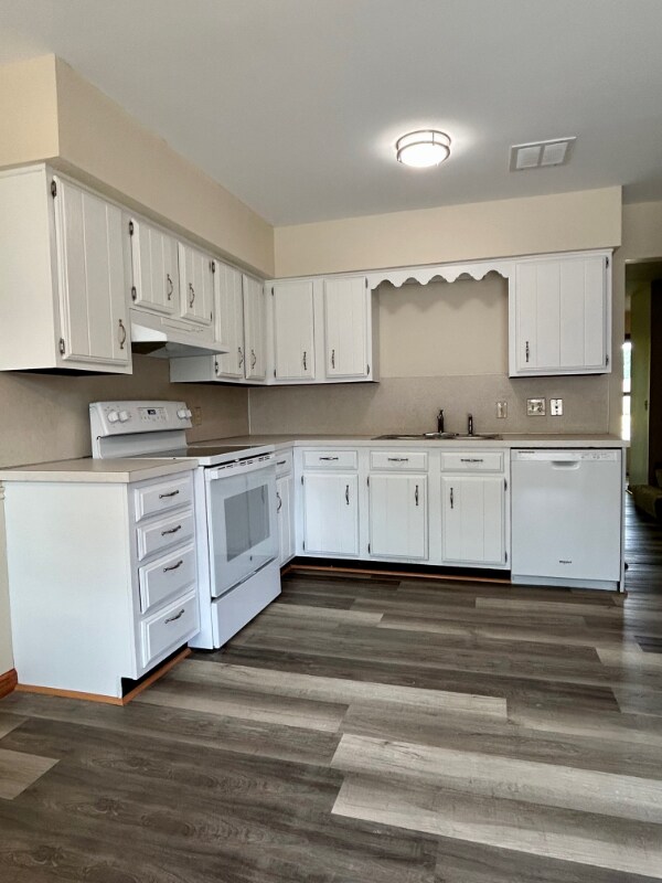 Foto del edificio - 2406 Rockspring Rd
