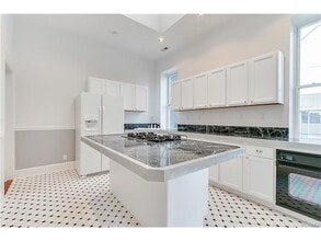 Building Photo - 2602 W Grace St