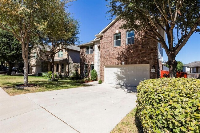 Foto del edificio - 1604 Greenside Dr