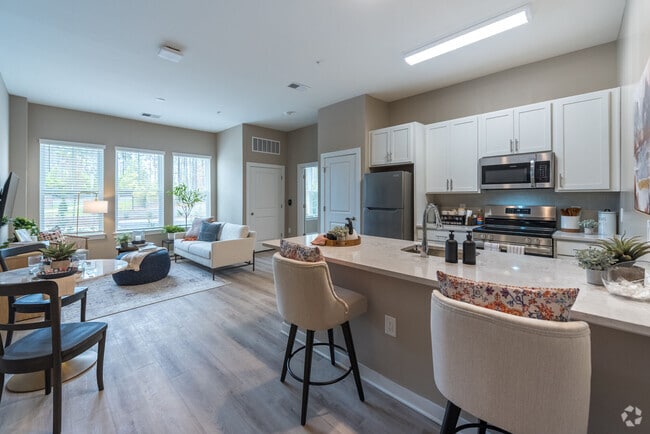 Building Photo - Acclaim at Cary Pointe