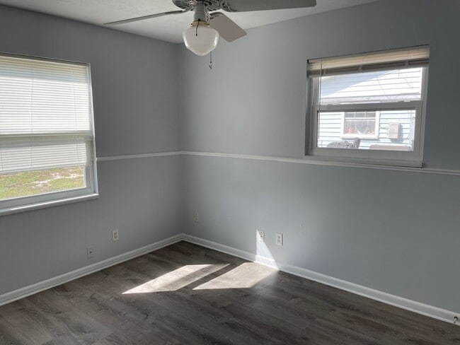 Building Photo - 221 Santo Tomas St