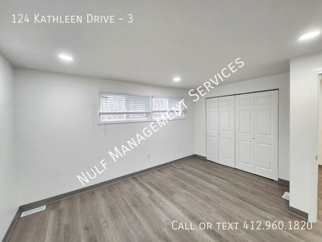 Foto del edificio - 124 Kathleen Dr