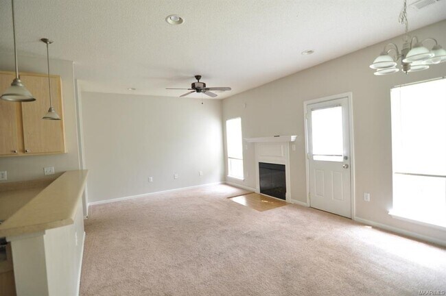 Foto del edificio - 44 Pine Meadows Cir