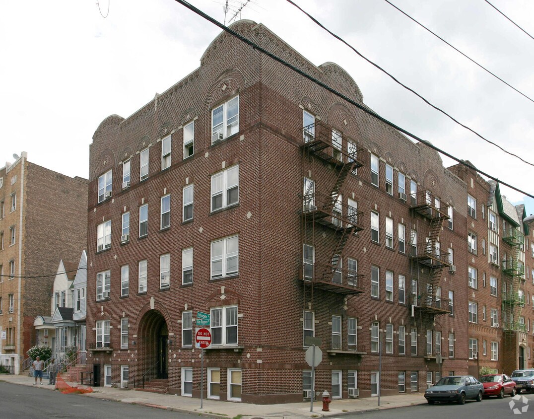Building Photo - 58 Van Reypen Street Apartments