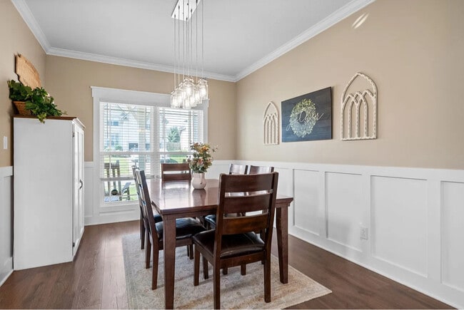 Building Photo - 325 Piedmont Pl