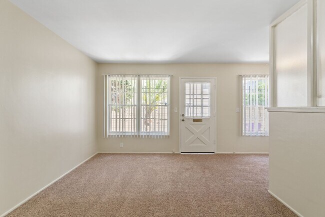 Building Photo - 1510 Freeman Ave