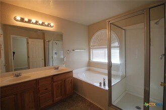 Building Photo - 249 Val Verde Dr