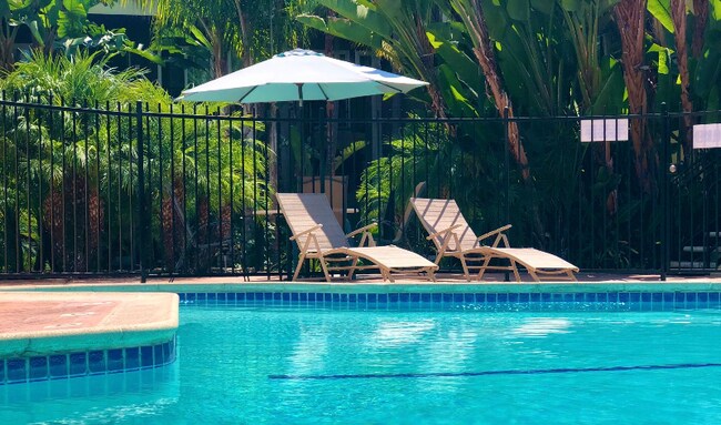 Foto del edificio - 4735 W Broadway