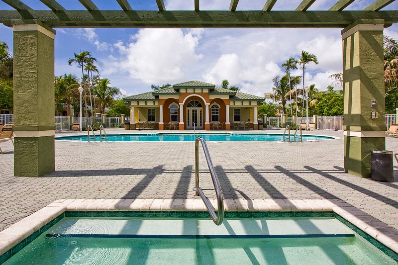 Quantum Lake Villas Apartments Boynton Beach, FL