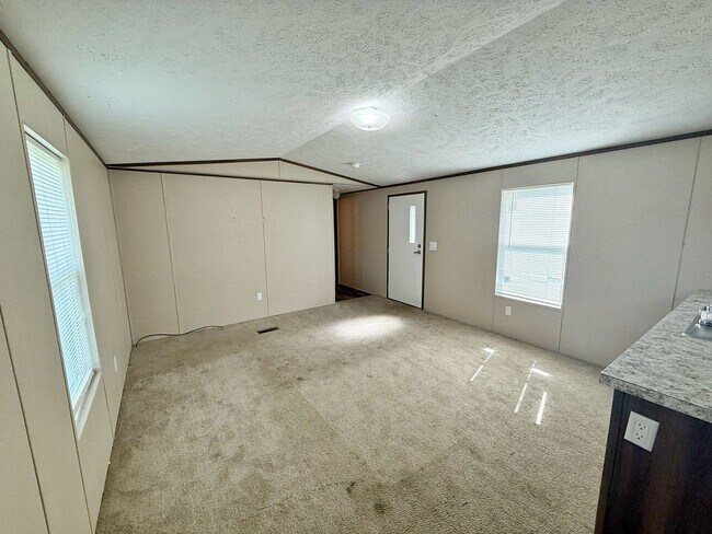Foto del edificio - 2 Bedroom 2 Bathroom Mobile Home
