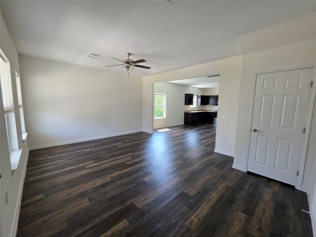 Building Photo - 6210 Lacey Oak Dr
