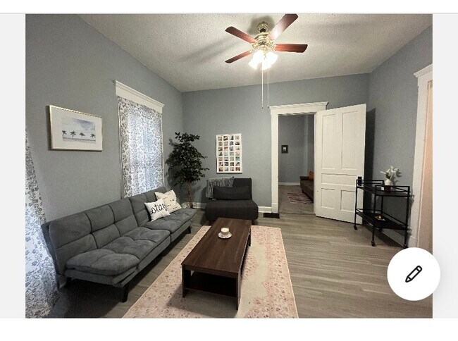 Foto del edificio - 1226 Tecumseh St