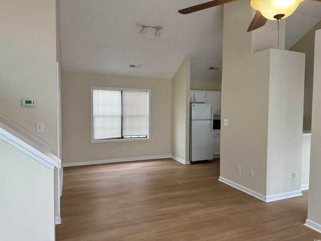 Foto del edificio - 911 Charles St