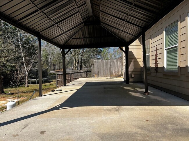 Foto del edificio - 10621 Sunflower Dr