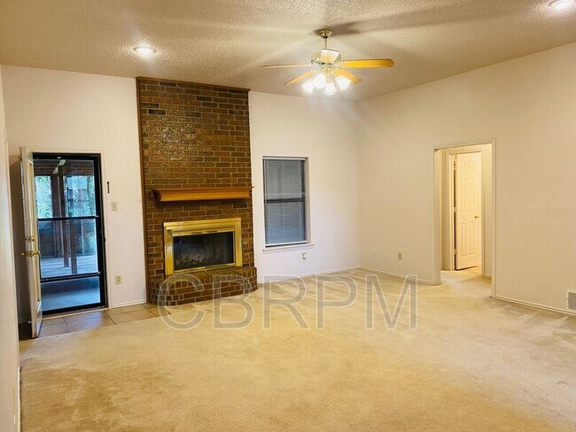 Building Photo - 5905 71st St