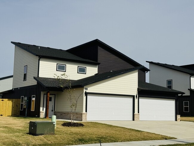 Photo - 1506 SW Poigai Wy Apartment