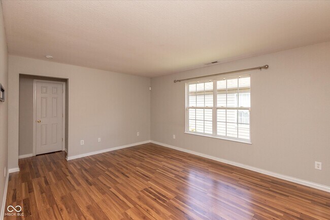 Building Photo - 1116 Cobra Dr