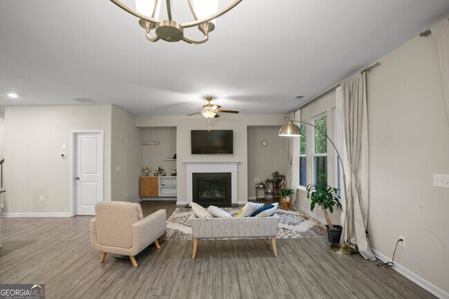 Building Photo - 465 Duval Dr