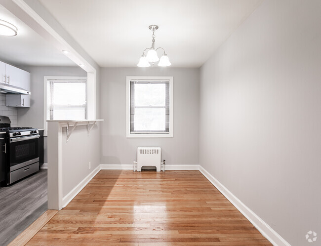 Dining Area View 1 - The Crossings at Maywood Apartments