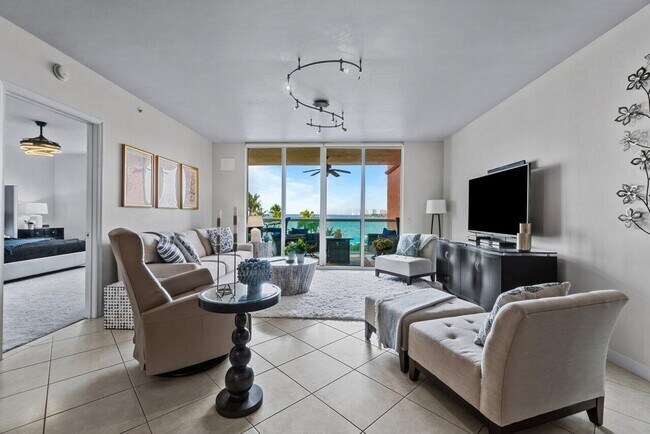Foto del edificio - 2650 Lake Shore Dr