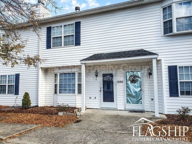 Foto del edificio - 1035 Spring Forest Rd