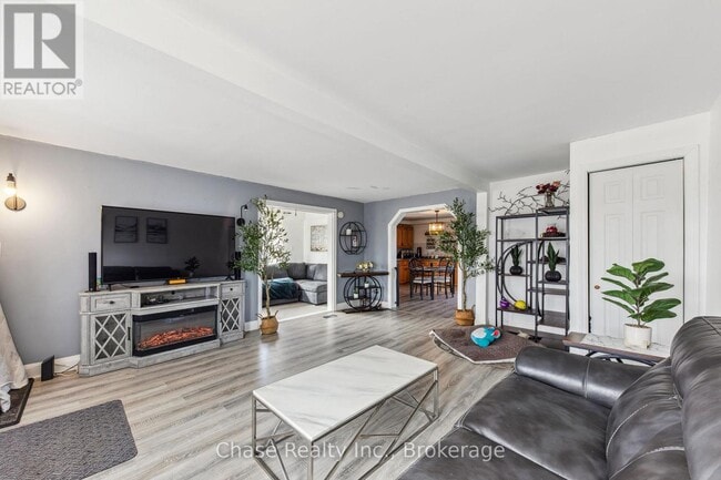 Building Photo - 16 FIFTH STREET W