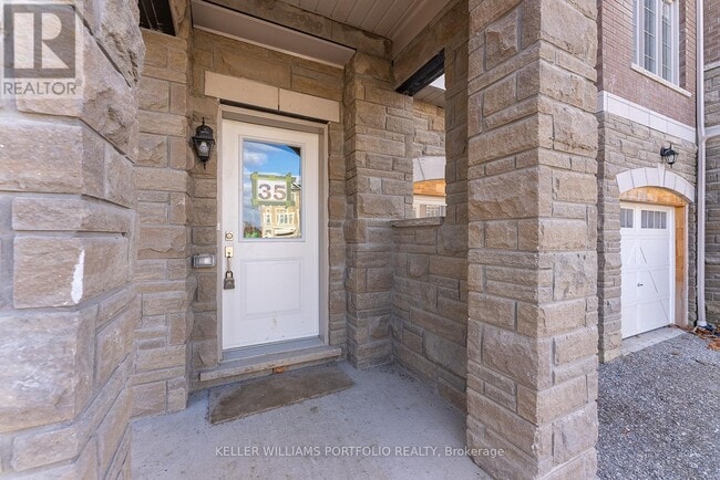 Building Photo - 6 Coote Ct